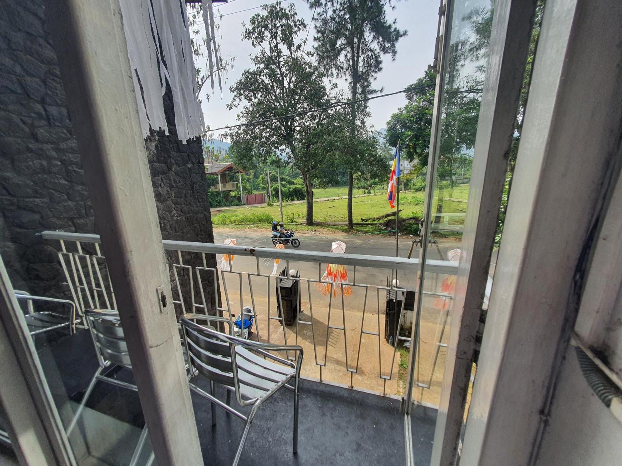 Dunhinda Falls Inn Бадулла Экстерьер фото