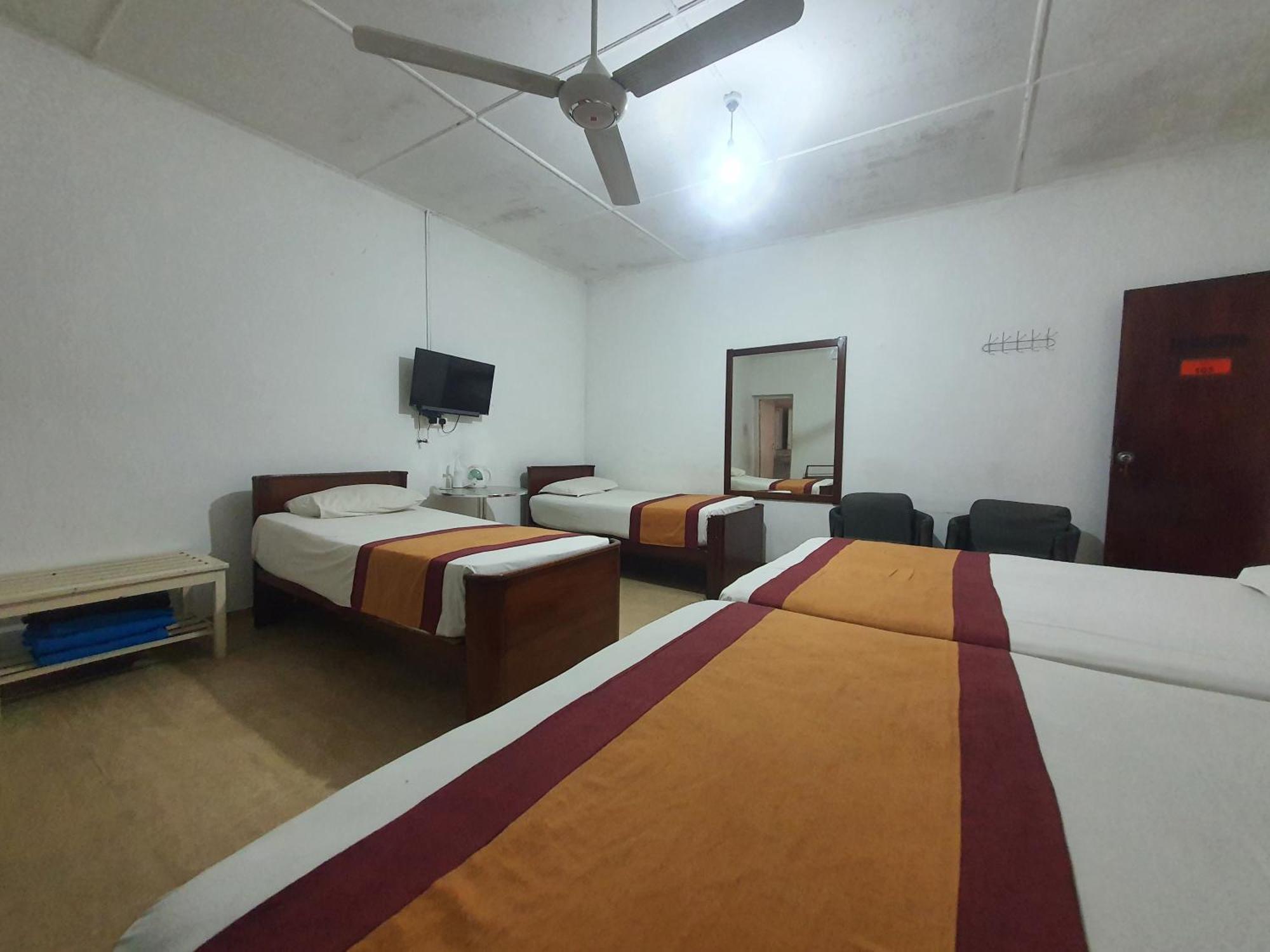 Dunhinda Falls Inn Бадулла Экстерьер фото